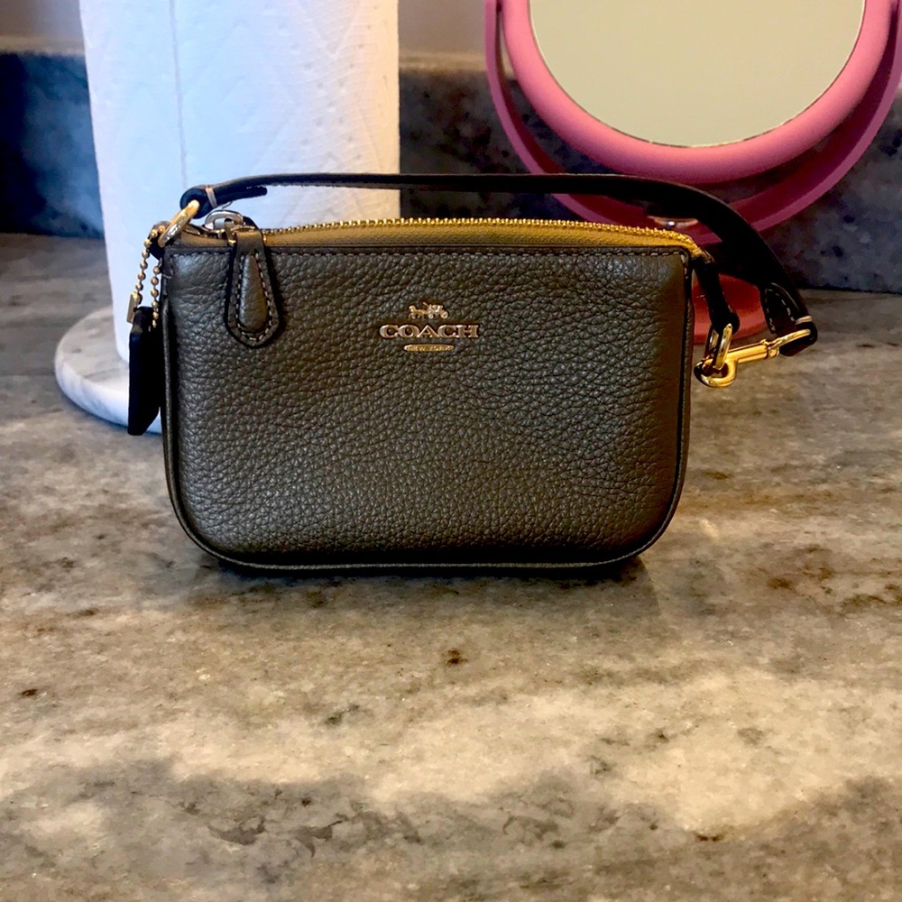 Coach Nolita 15